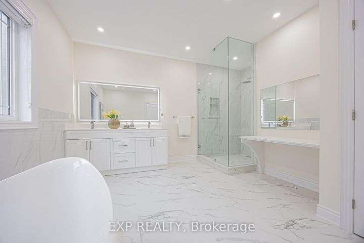 Photo 37 at 95 Chesney Crescent, Kleinburg, Vaughan