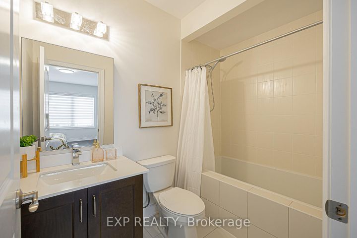 Photo 44 at 95 Chesney Crescent, Kleinburg, Vaughan