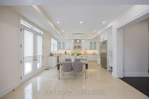 Photo 13 at 95 Chesney Crescent, Kleinburg, Vaughan