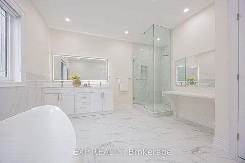 Photo 37 at 95 Chesney Crescent, Kleinburg, Vaughan