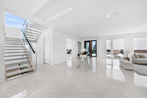 Photo 1 at 85 Crestwood Road, Yorkhill, Vaughan