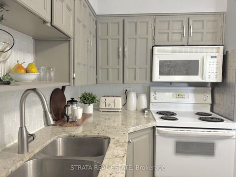 Photo 15 at 203 - 3555 Bathurst Street, Nortown, Toronto