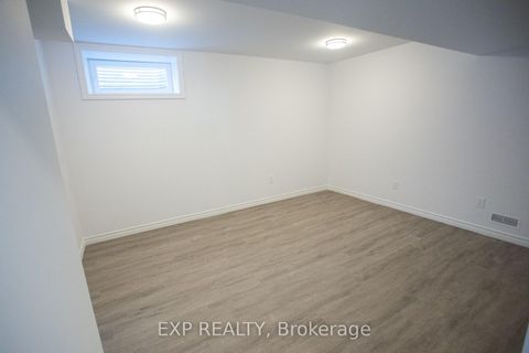 Photo 16 at 277 Grove Street E, Wellington, Barrie