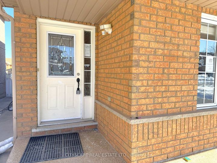 Photo 3 at 127 Barleyfield Road, Wellington, Brampton