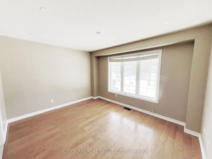 Photo 6 at 127 Barleyfield Road, Wellington, Brampton