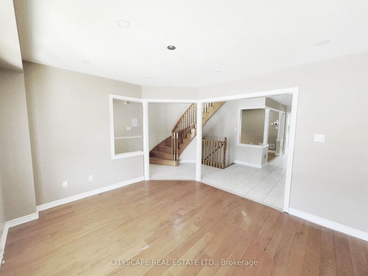 Photo 7 at 127 Barleyfield Road, Wellington, Brampton