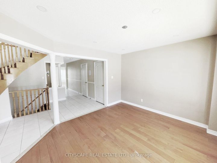 Photo 8 at 127 Barleyfield Road, Wellington, Brampton