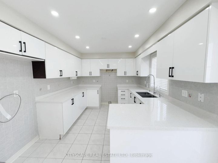 Photo 10 at 127 Barleyfield Road, Wellington, Brampton