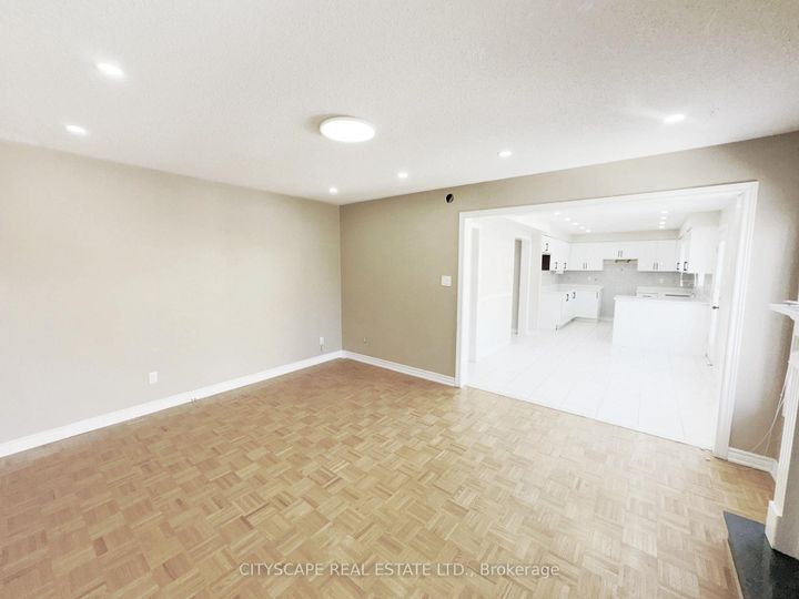 Photo 17 at 127 Barleyfield Road, Wellington, Brampton