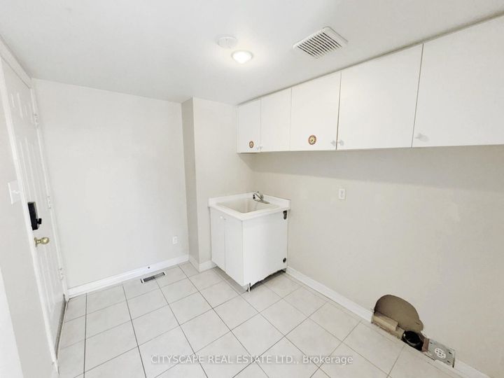 Photo 32 at 127 Barleyfield Road, Wellington, Brampton