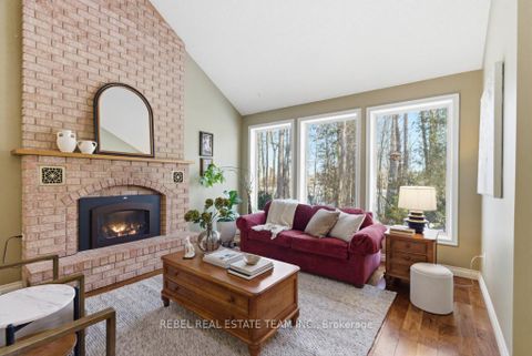 Photo 4 at 21 Stone Sound, Port Perry, Scugog