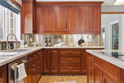 Photo 11 at 21 Stone Sound, Port Perry, Scugog