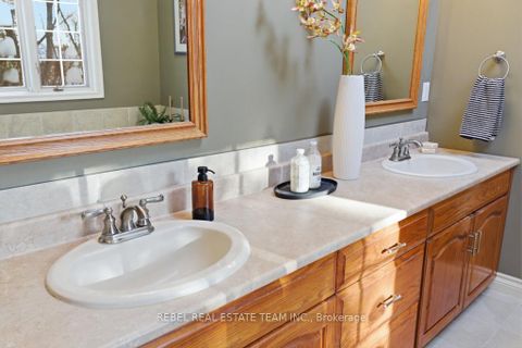 Photo 25 at 21 Stone Sound, Port Perry, Scugog