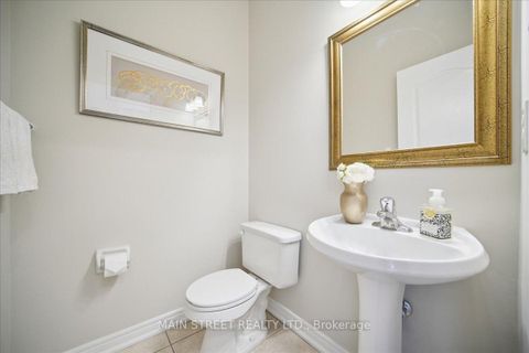 Photo 15 at 38 Carriage House Court, Jefferson, Richmond Hill