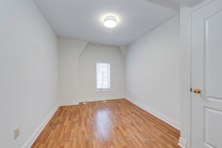 Photo 10 at 11 - 605 Shoreline Drive, Cooksville, Mississauga