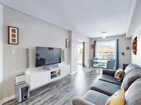 Photo 5 at 62 Crittenden Drive, Keswick South, Georgina