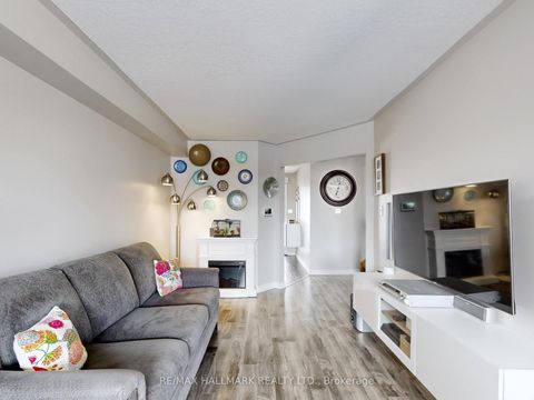 Photo 6 at 62 Crittenden Drive, Keswick South, Georgina