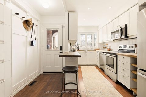 Photo 3 at 17 - 13 Kerr Road, Coxwell, Toronto