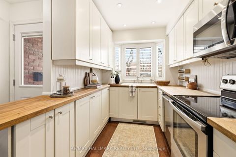 Photo 4 at 17 - 13 Kerr Road, Coxwell, Toronto