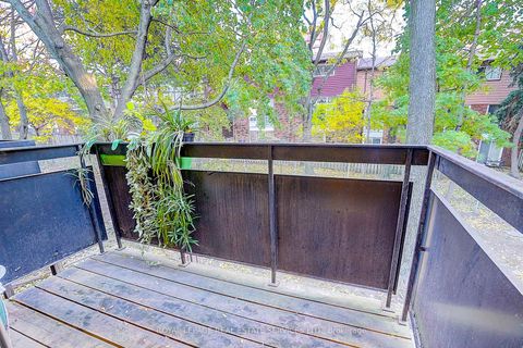 Photo 6 at 23 - 2020 Pharmacy Avenue, L'Amoreaux, Toronto