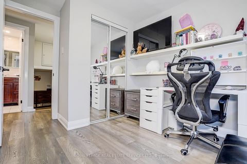 Photo 23 at 23 - 2020 Pharmacy Avenue, L'Amoreaux, Toronto