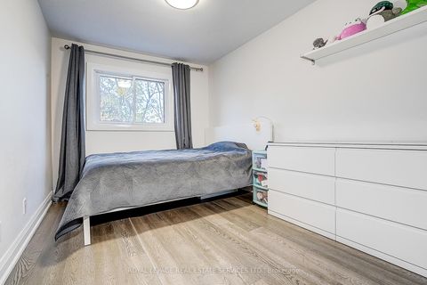 Photo 24 at 23 - 2020 Pharmacy Avenue, L'Amoreaux, Toronto