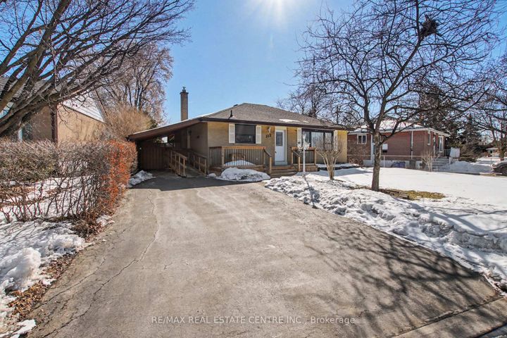 Photo 1 at 112 Anne Boulevard, OM Old Milton, Milton