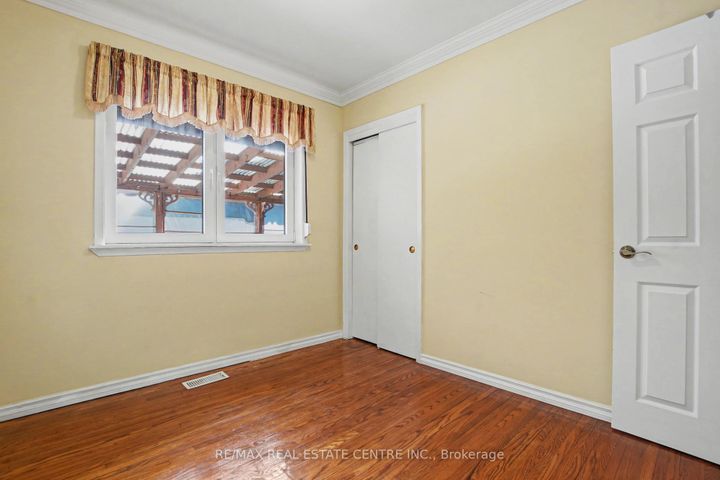 Photo 19 at 112 Anne Boulevard, OM Old Milton, Milton