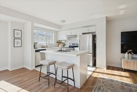 Photo 7 at 40 Porcelain Way, Rolling Acres, Whitby