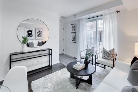 Photo 3 at 802 - 12 Laidlaw Street, South Parkdale, Toronto