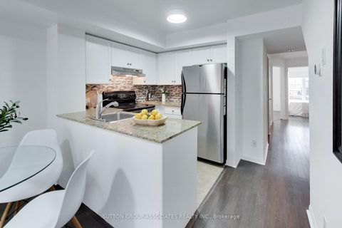 Photo 5 at 802 - 12 Laidlaw Street, South Parkdale, Toronto