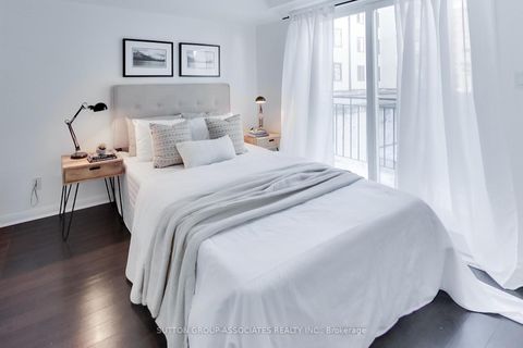 Photo 12 at 802 - 12 Laidlaw Street, South Parkdale, Toronto