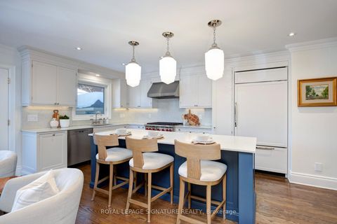 Photo 19 at 165 Welland Avenue, Moore Park, Toronto