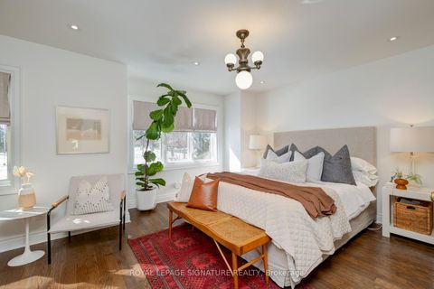 Photo 23 at 165 Welland Avenue, Moore Park, Toronto