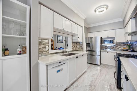 Photo 10 at 12 Sam Frustaglio Drive, Amesbury, Toronto