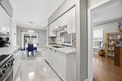 Photo 13 at 12 Sam Frustaglio Drive, Amesbury, Toronto