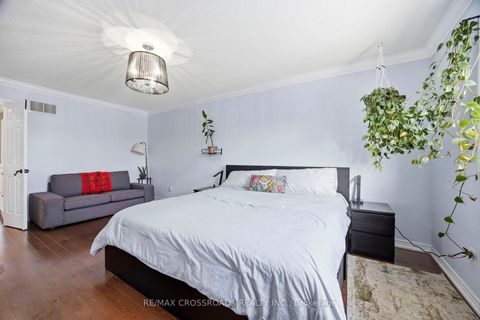 Photo 24 at 12 Sam Frustaglio Drive, Amesbury, Toronto