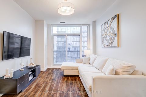 Photo 11 at PH05 - 85 North Park Rd Road, Beverley Glen, Vaughan