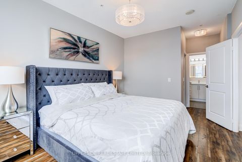 Photo 13 at PH05 - 85 North Park Rd Road, Beverley Glen, Vaughan