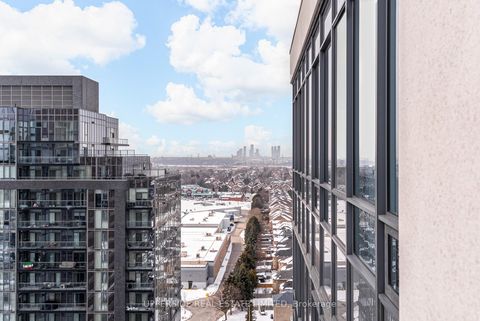 Photo 26 at PH05 - 85 North Park Rd Road, Beverley Glen, Vaughan