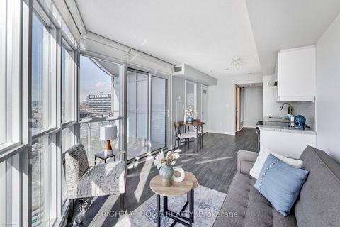 Photo 5 at 3012 - 21 Iceboat Terrace, Waterfront Communities C1, Toronto