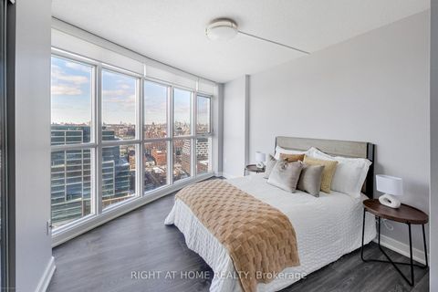 Photo 9 at 3012 - 21 Iceboat Terrace, Waterfront Communities C1, Toronto