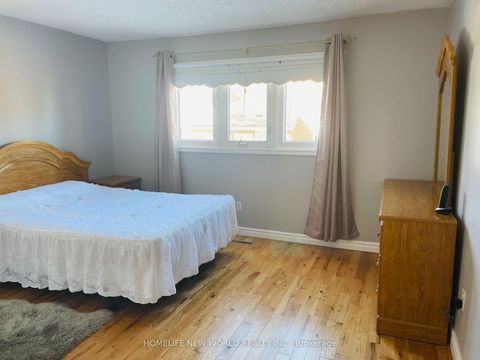 Photo 11 at 32 Halstead Drive, Unionville, Markham