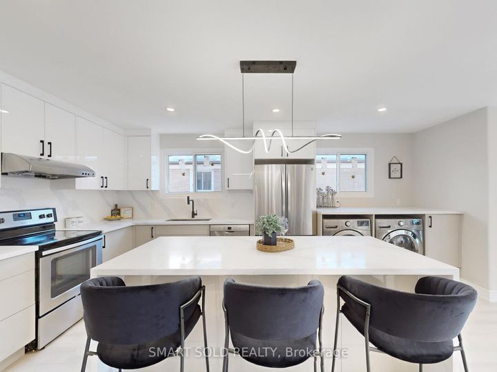 Photo 6 at 76 Clancy Drive, Don Valley Village, Toronto