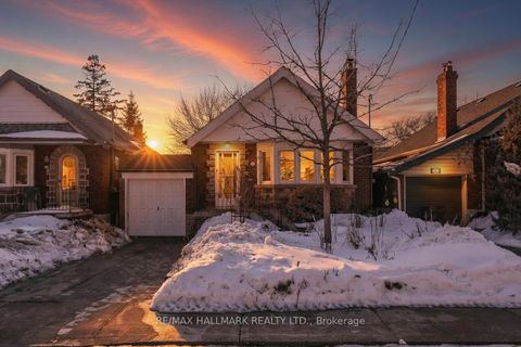 Photo 1 at 18 Fairside Avenue, East York, Toronto