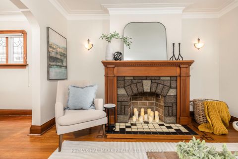 Photo 6 at 18 Fairside Avenue, East York, Toronto