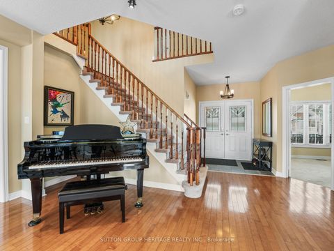 Photo 7 at 21 Sheldon Drive, Central, Ajax