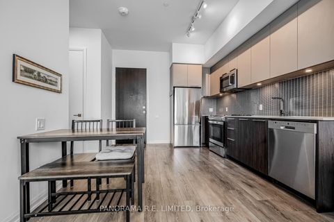 Photo 3 at 802 - 4208 Dundas Street W, Humber Valley, Toronto