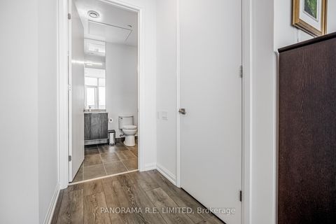 Photo 8 at 802 - 4208 Dundas Street W, Humber Valley, Toronto