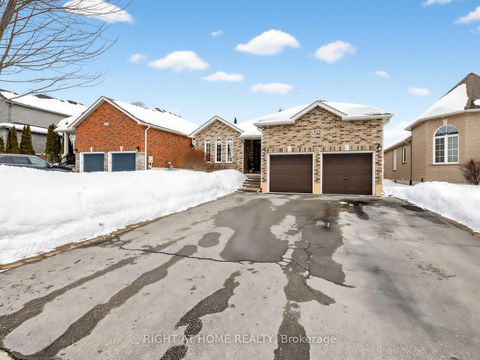 Photo 1 at 826 Booth Avenue, Alcona, Innisfil